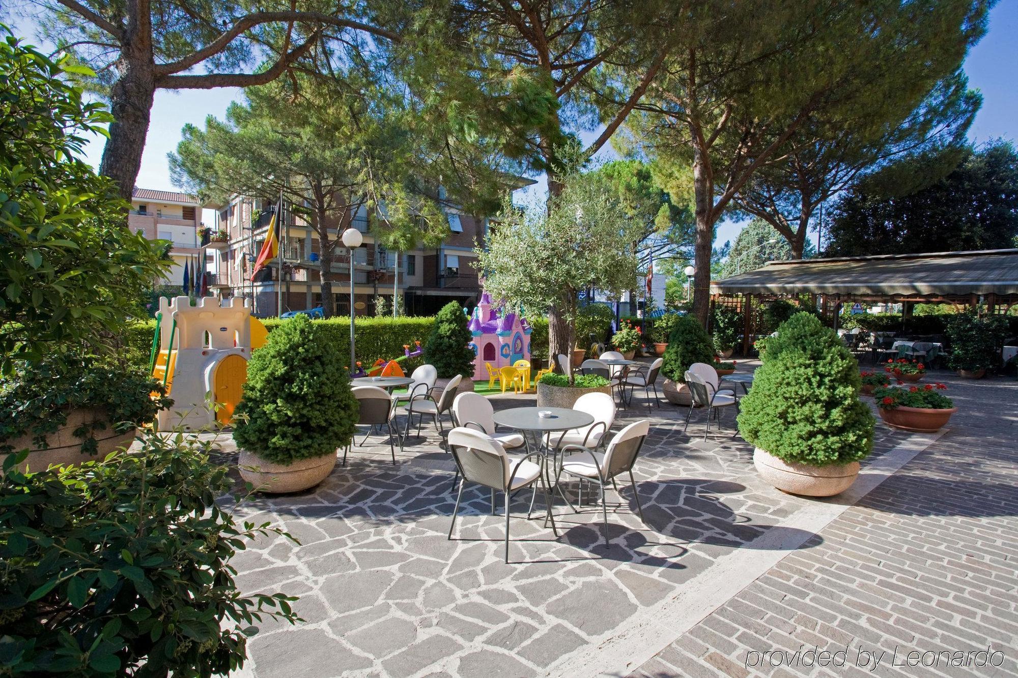Hotel Frate Sole Assisi Restaurant photo